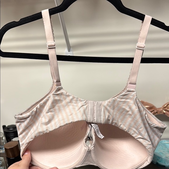Victorias Secret Striped Beige Bra - Picture 2 of 2